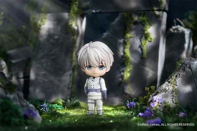 白服の少年フィギュアと遺跡